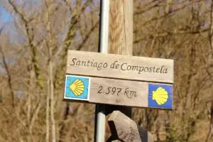 camino de santiago sign